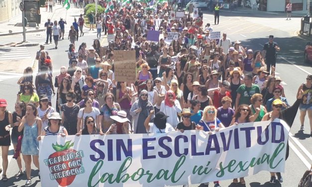 Aardbei rijmt nog steeds met slavernij