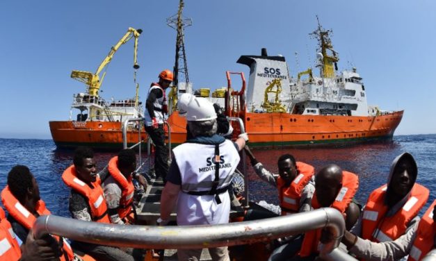 Aquarius moet reddingsoperaties stopzetten
