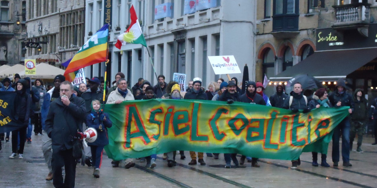 Op straat voor een ander asielbeleid