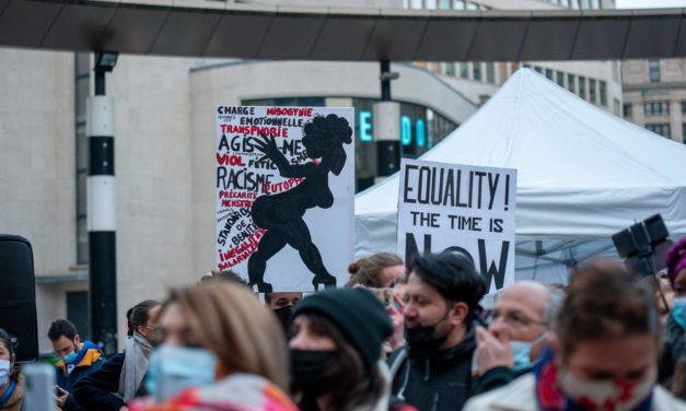 ‘Het geweld dat vrouwen wordt aangedaan, gebeurt ook in naam van het feminisme’