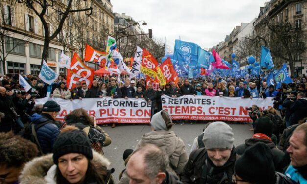 De krachtmeting om Macron te doen zwichten