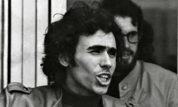 EEN OVERDAAD AAN LAMBERTISME EN LENINISME – AFKNAPPEN ZONDER WROK