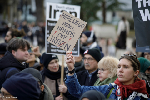 VS/Israël, handen af van Iran: geen bevrijding door Amerikaanse bommen!